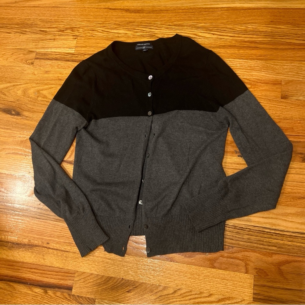 Gap Women's 100% Cashmere Button Front Cardigan Sweater Size M